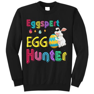 Eggspert Egg Hunter Cool Easter Bunny Hunting Eggs Sweatshirt