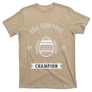 Easter Egg Hunt Idea Hunter Gift Champion Outfit T-Shirt