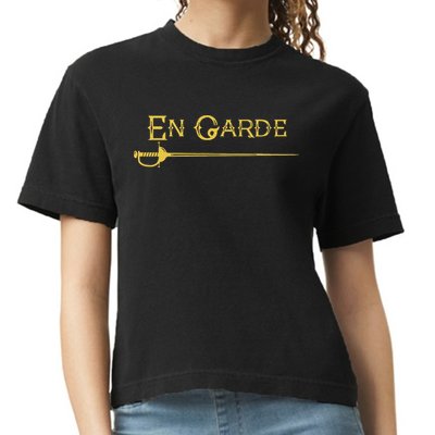 En Garde Fencing Fencer Swordsman Rapier Sabre Mask Sword Comfort Colors Boxy T-Shirt