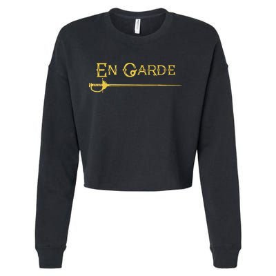 En Garde Fencing Fencer Swordsman Rapier Sabre Mask Sword Cropped Pullover Crew