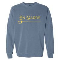 En Garde Fencing Fencer Swordsman Rapier Sabre Mask Sword Garment-Dyed Sweatshirt