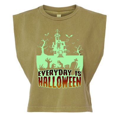 EVERYDAY IS HALLOWEEN Creepy Scary Castle House & Bats Garment-Dyed Women's Muscle Tee