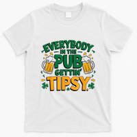 Everybody In The Pub Getting Tipsy Irish St Patricks Day T-Shirt