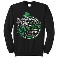 Everybody In The Pub Gettin Tipsy Shenanigans Drinking Sweatshirt