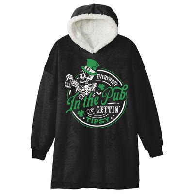 Everybody In The Pub Gettin Tipsy Shenanigans Drinking Hooded Wearable Blanket