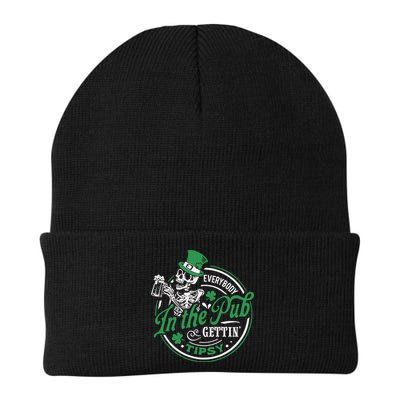 Everybody In The Pub Gettin Tipsy Shenanigans Drinking Beanie