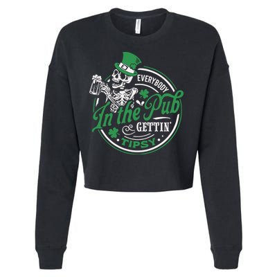 Everybody In The Pub Gettin Tipsy Shenanigans Drinking Cropped Pullover Crew