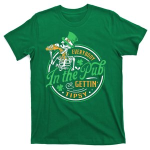 Everybody In The Pub Getting Tipsy St Patricks Day T-Shirt