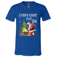 Every Knee Shall Bow Santa Christmas Nativity Scene Xmas Gift V-Neck T-Shirt