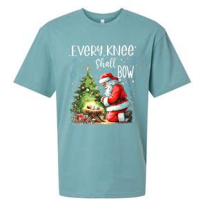 Every Knee Shall Bow Santa Christmas Nativity Scene Xmas Sueded Cloud Jersey T-Shirt