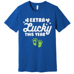 Extra Lucky St Patricks Day Pregnancy Announcet Mom Gift Premium T-Shirt