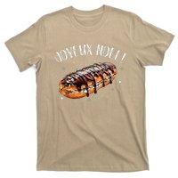 Eclair Merry Christmas In French Funny Joyeux Noel T-Shirt