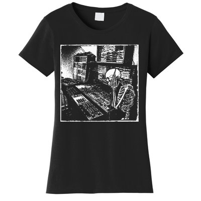 Electronic Music Synthesizer Techno Music Dj Producer Women's T-Shirt