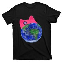 Earth Wearing A Pink Pussy Cat Hat T-Shirt