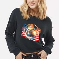 Fourth 4th Of July Fireworks Shark Cropped Pullover Crew