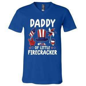 Father 4th Of July Gift Daddy Of Little Firecracker Gift V-Neck T-Shirt