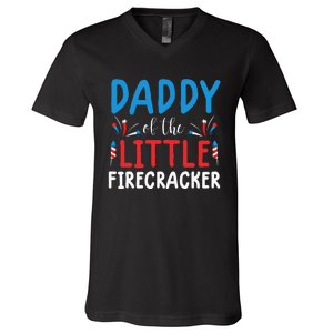 funny 4th of july for daddy little firecracker V-Neck T-Shirt