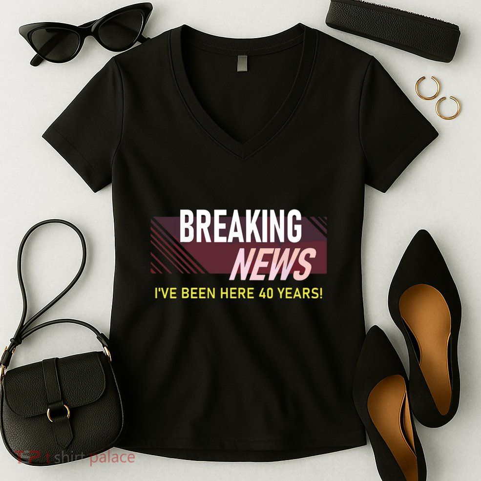 Funny 40 Year Work Anniversary 40th Employee Appreciation Women's V-Neck T-Shirt