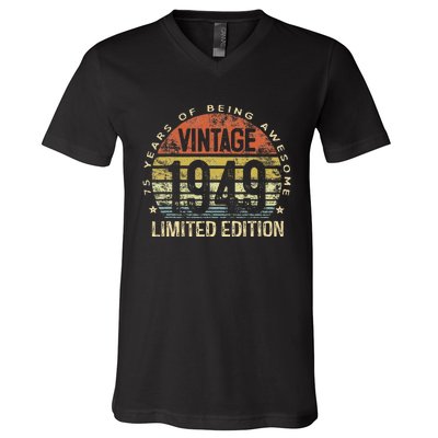 Funny 75 Year Old Gifts Vintage 1949 Limited Edition 75th Birthday V-Neck T-Shirt