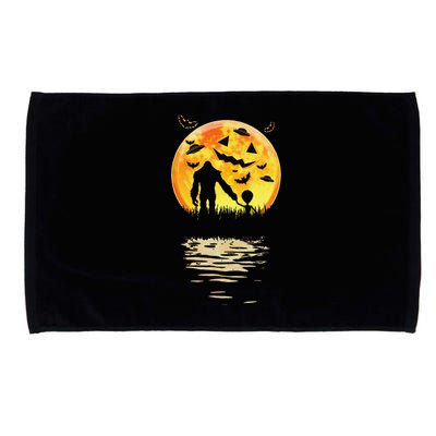 Funny Alien Bigfoot Moon Sasquatch UFO Halloween Costume Tee Microfiber Hand Towel