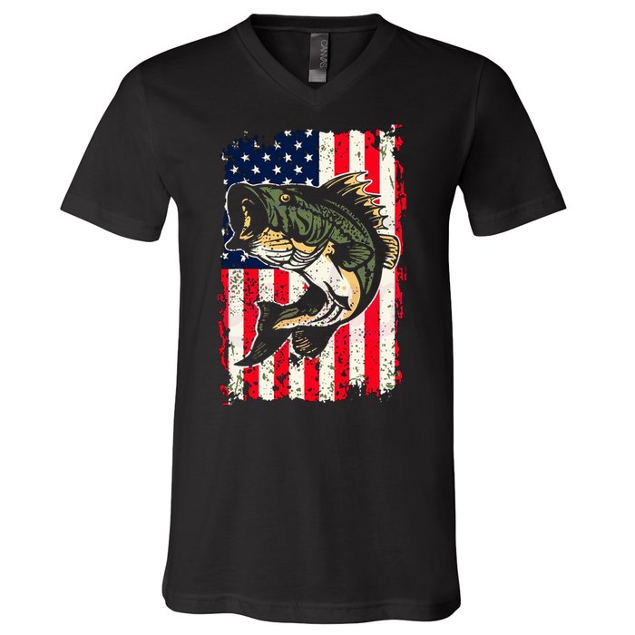 Fishing American Flag Vintage Funny Gift USA Bass Fisherman Gift V-Neck T-Shirt