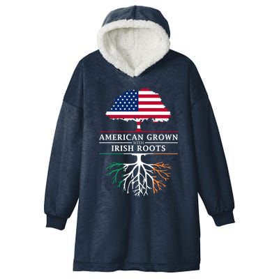 Funny American Grown With Irish Roots Ireland Gift Hooded Wearable Blanket