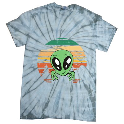Funny Alien Halloween Costume Retro UFO Tie-Dye T-Shirt
