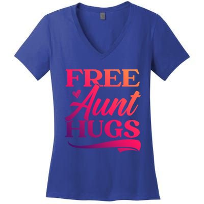 Free Aunt Hugs Auntie Best Aunt Ever Aunt To Be Funny Gift Women's V-Neck T-Shirt