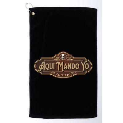 Funny Aquí Mando Yo El Viejo Golf Towel