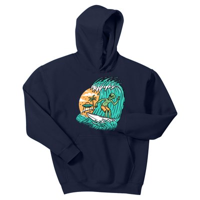 Funny Aliens Surfing On The Beach Holiday Kids Hoodie