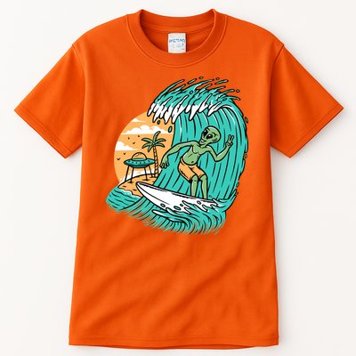 Funny Aliens Surfing On The Beach Holiday Tall T-Shirt