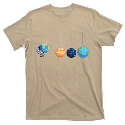 Funny Astronaut Swing Planets Space Newtons Cradle Pendulum T-Shirt