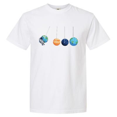 Funny Astronaut Swing Planets Space Newtons Cradle Pendulum Garment-Dyed Heavyweight T-Shirt