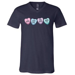 Funny Anti Valentine's Day Sarcastic Love Sucks Gift V-Neck T-Shirt