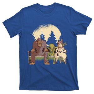 Funny Bigfoot Alien And Unicorn Gift T-Shirt