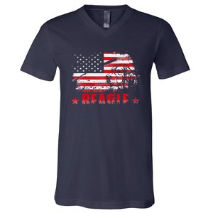 Funny Beagle American Flag Dog Dad Dog Mom V-Neck T-Shirt