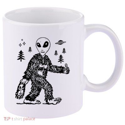 Funny Bigfoot Alien UFO Sasquatch Men Women Gifts 11oz C Handle Ceramic Mug