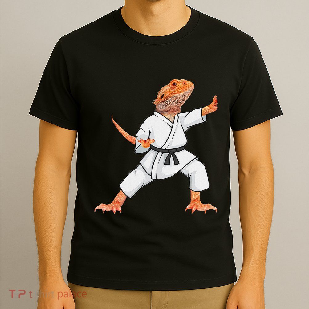 Funny Bearded Dragons Doing Karate Samurai Ninja Lizard T-Shirt