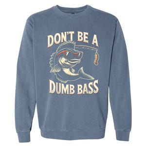 Funny Bass Fishing Stuff Funny Dad Bass Fish Papa Fishing Garment-Dyed Sweatshirt