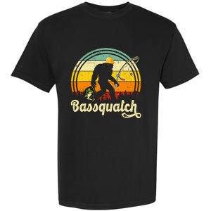 Funny Bigfoot Fishing Outdoor Fishing Gifts Garment-Dyed Heavyweight T-Shirt