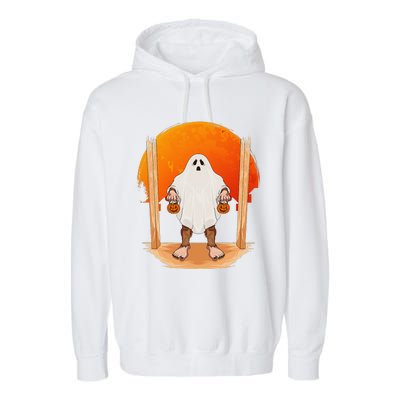 Funny Bigfoot Ghost Pumpkin Halloween Trick Or Treat Gift Garment-Dyed Fleece Hoodie