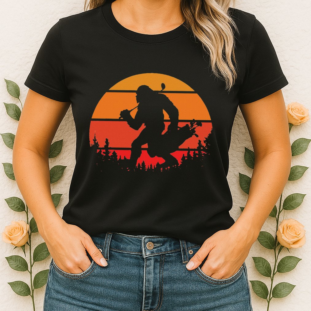 Funny Bigfoot Golf Retro Sasquatch Playing Golf Womens T-Shirt