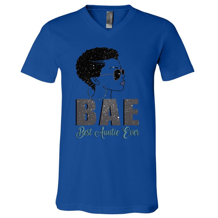 Funny Bae Gift Best Auntie Ever Gift V-Neck T-Shirt