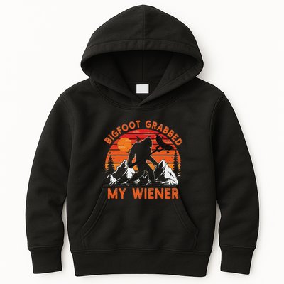 Funny Bigfoot Grabbed My Wiener Retro Bbq Humor Kids Hoodie
