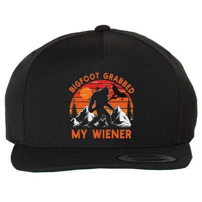 Funny Bigfoot Grabbed My Wiener Retro Bbq Humor Wool Snapback Cap