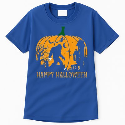 Funny Bigfoot Halloween Night Stroll With Pumpkin Tall T-Shirt
