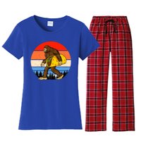 Funny Bigfoot Holding A Taco Gift Funny Taco Gift Women's Flannel Pajama Set