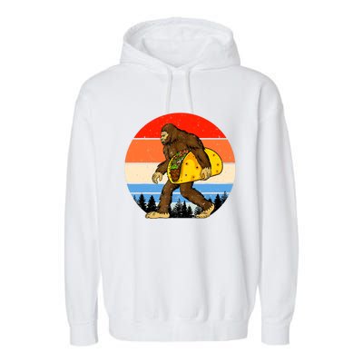 Funny Bigfoot Holding A Taco Gift Funny Taco Gift Garment-Dyed Fleece Hoodie