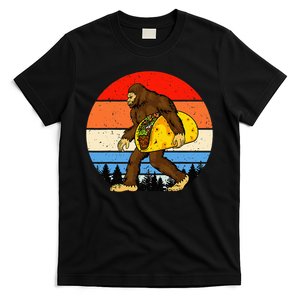 Funny Bigfoot Holding Taco Funny Taco Taco Lover Bigfoot T-Shirt