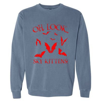 Funny Bat Lover Gift For Men Women Cool Sky Kittens Horror Garment-Dyed Sweatshirt